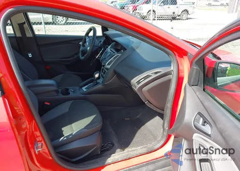 2014 Ford Focus Se z USA, uszkodzony, nr VIN 1FADP3F21EL346920